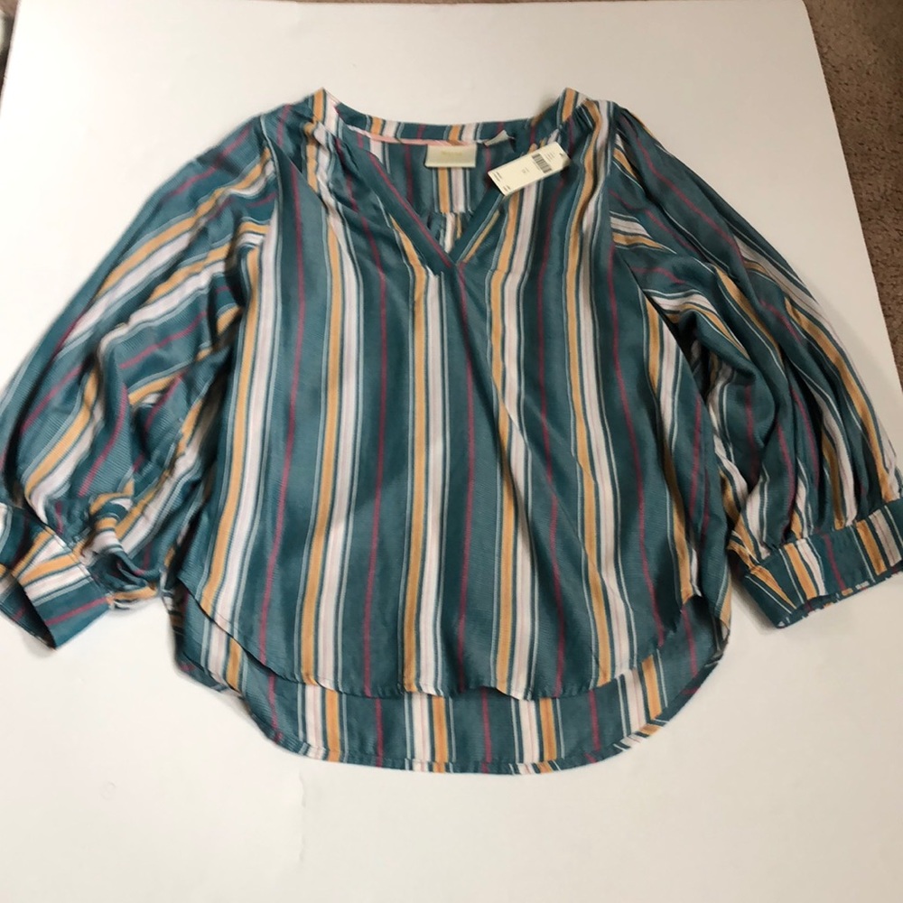 Brand new beautiful Anthropologie top.